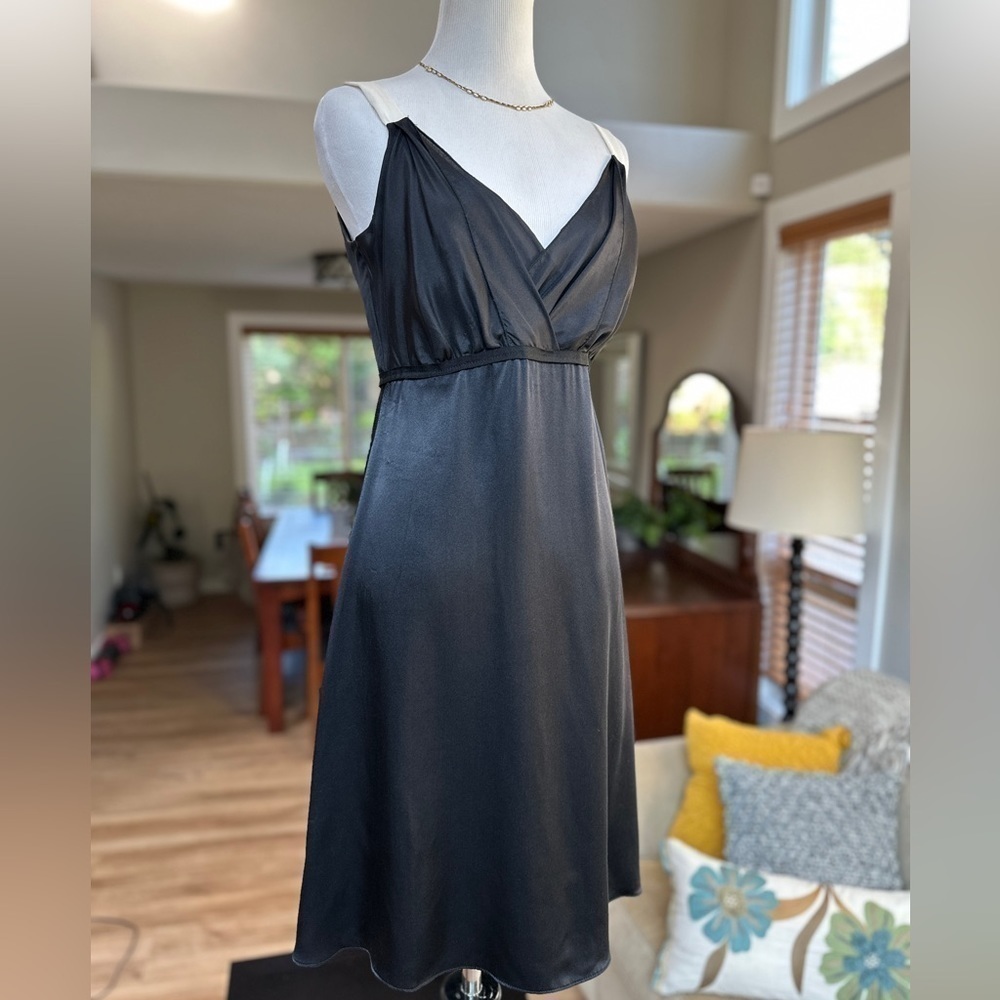 Graham & Spencer silk midi dress SZ S